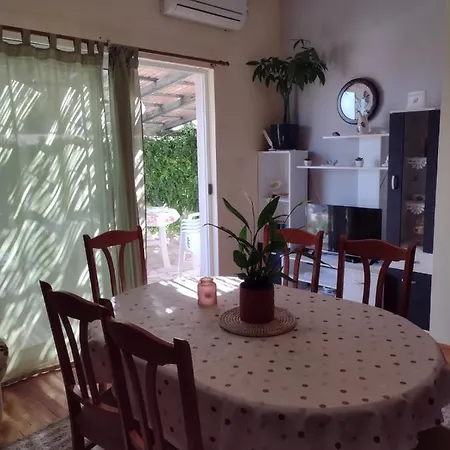 Apartmani Zmiric Primosten Exterior photo