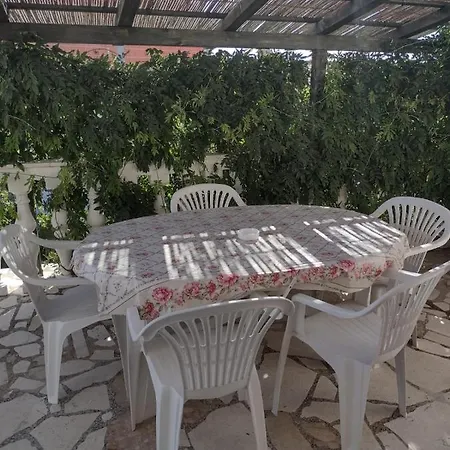 Apartmani Zmiric Primosten Exterior photo