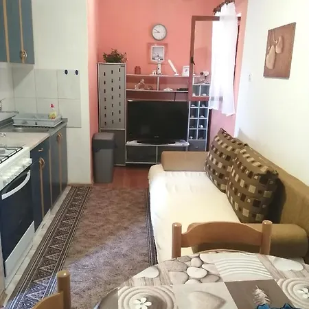 Apartmani Zmiric Primosten Exterior photo