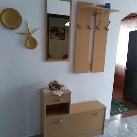 Apartmani Zmiric Primosten Exterior photo