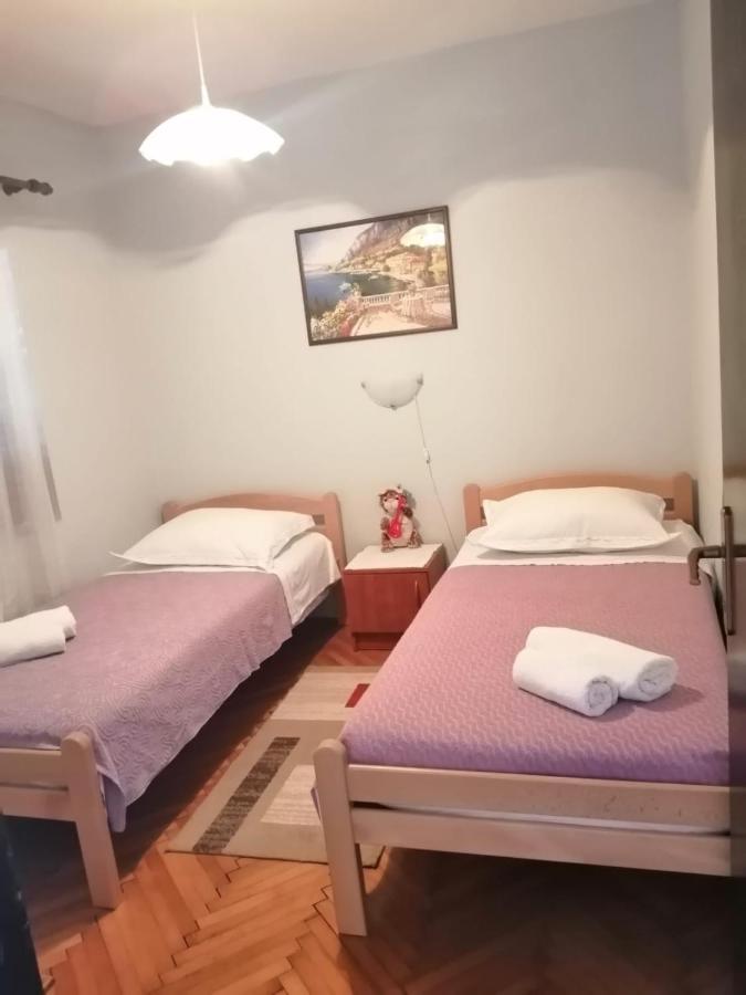 Zmiric Apartment *
