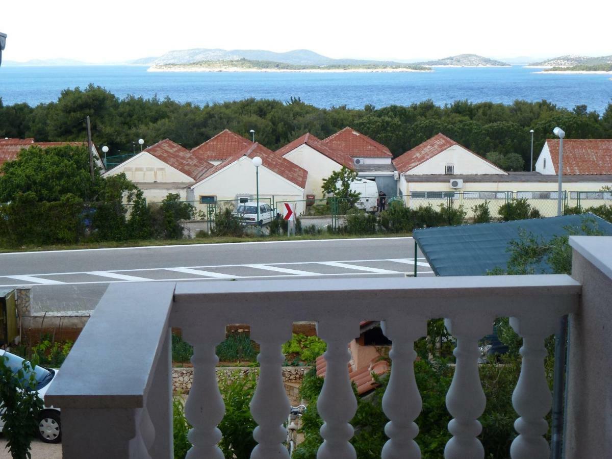 Zmiric Apartment *